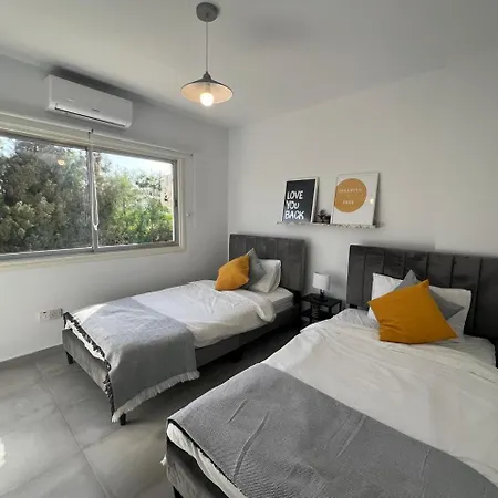 Sara 1 Apartment Larnaca